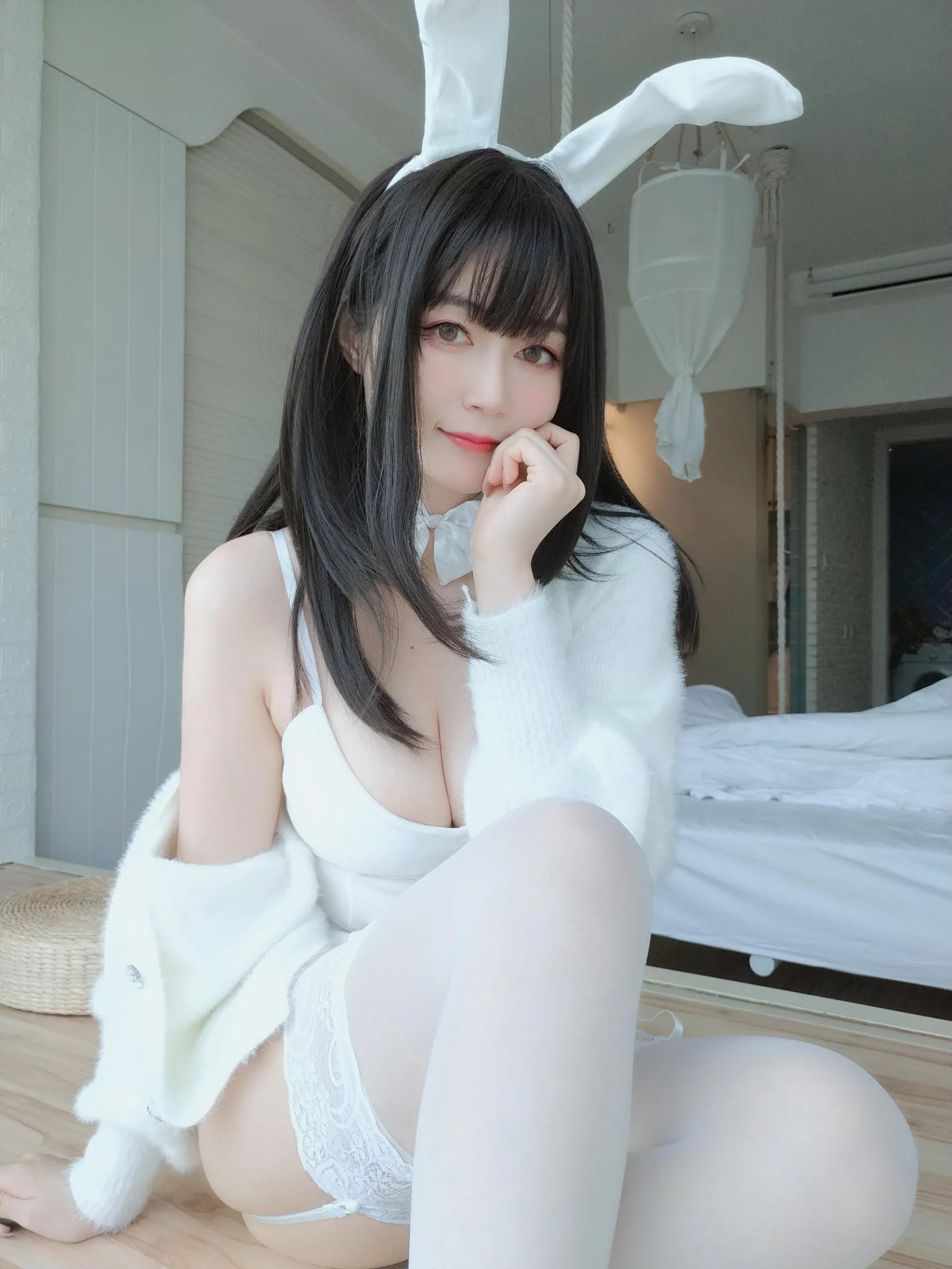 白银81 – 自撮 Vol.52 白丝兔子 [110P]插图3